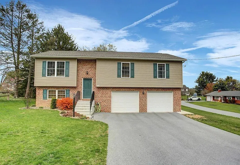 1124 Hamilton Dr
