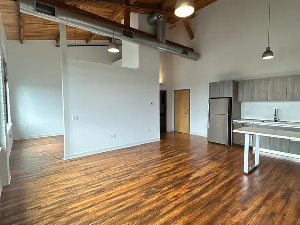 36 Cromwell St #406, Providence, RI 02907