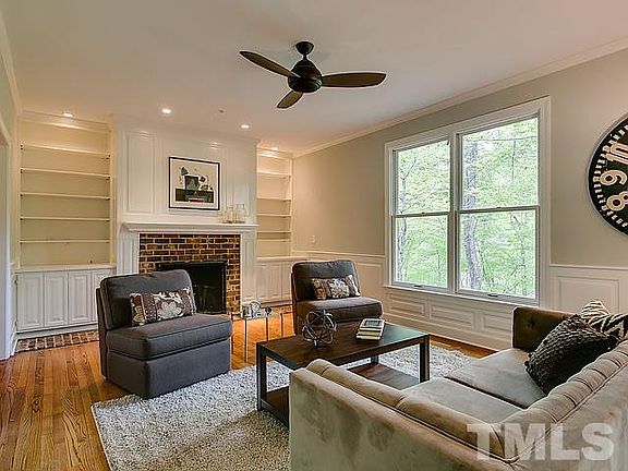 4th image of 229 Huntington Dr