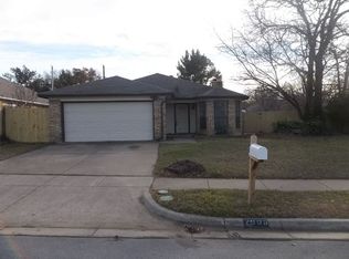 2008 W Nathan Lowe Rd, Arlington, TX 76017