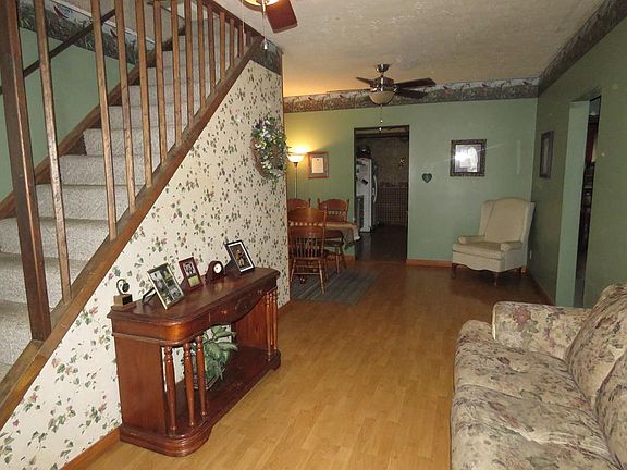 2nd image of 1205 Charlevoix Ave