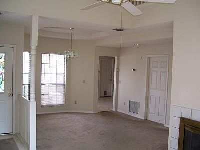 4th image of 2901 Lantana Lakes Dr E