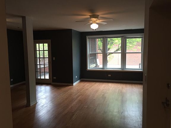 3rd image of 3643 N Sheffield Ave APT 1