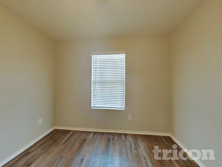 460 Blue Crow Ln — Photo 12