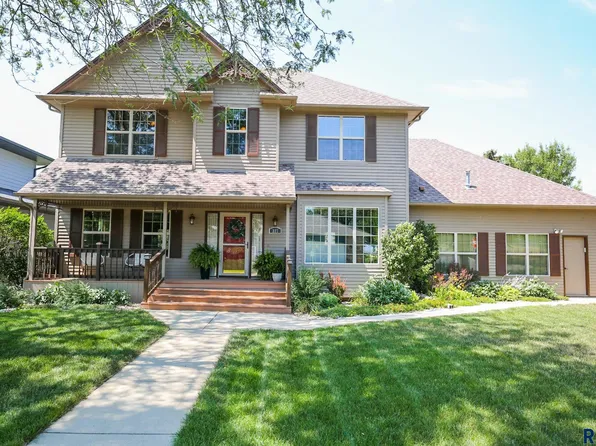 327 N Marquette Ave, Sioux Falls, SD 57110