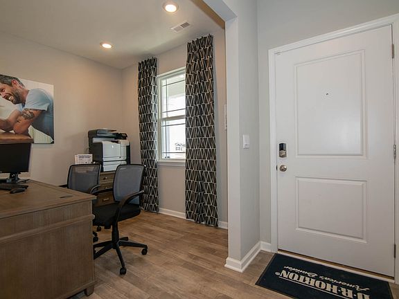 5th image of 5242 Woodhurst Ln