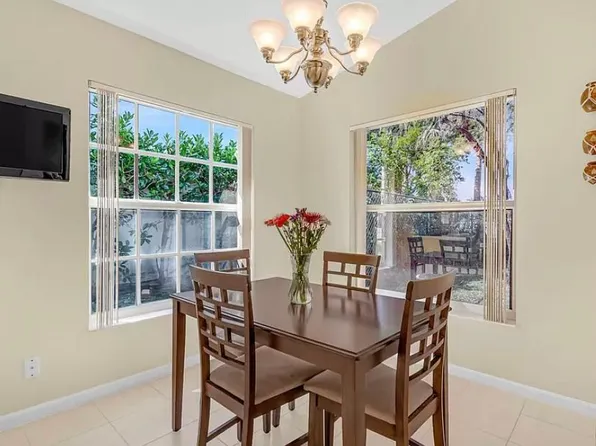 1906 Capeside Cir, Wellington, FL 33414