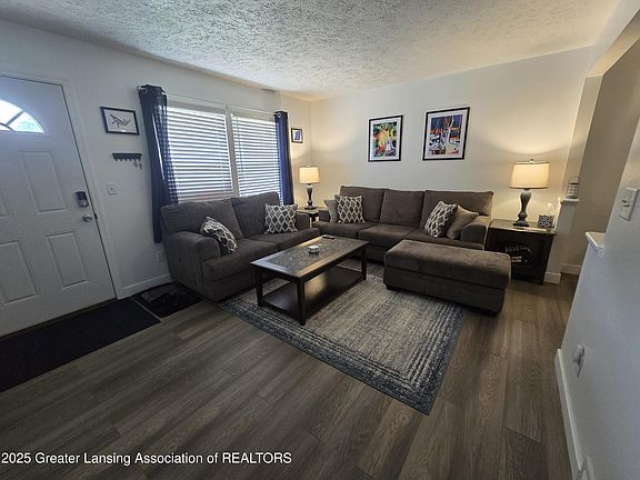 4th image of 1755 Maisonette Dr