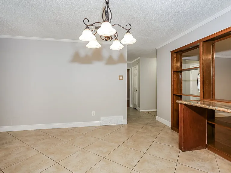 7212 Elderberry Ln — Photo 5