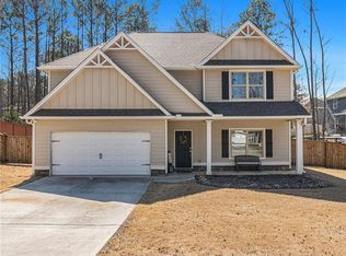 118 Natures Pointe Trl, Carrollton, GA 30117
