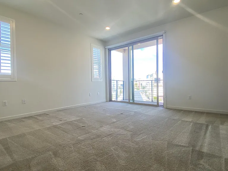169 Cadence — Photo 13