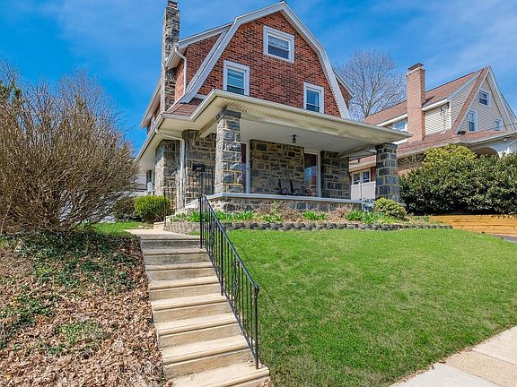 3rd image of 816 Foss Ave