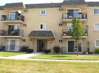 7829 Rutherford Ave APT 1NW, Burbank, IL 60459