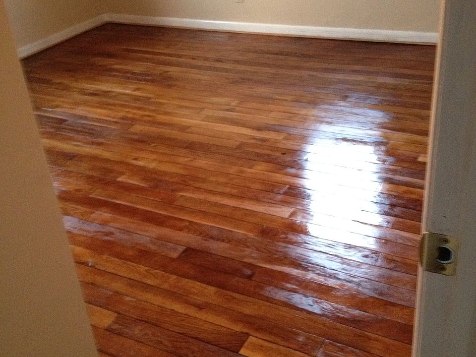 Hardwood flooring in bedroom