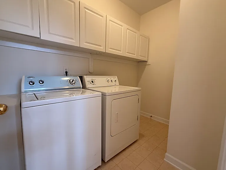 120 S Fields Cir — Photo 21