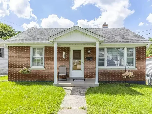 109 E Locust St, Richmond, KY 40475