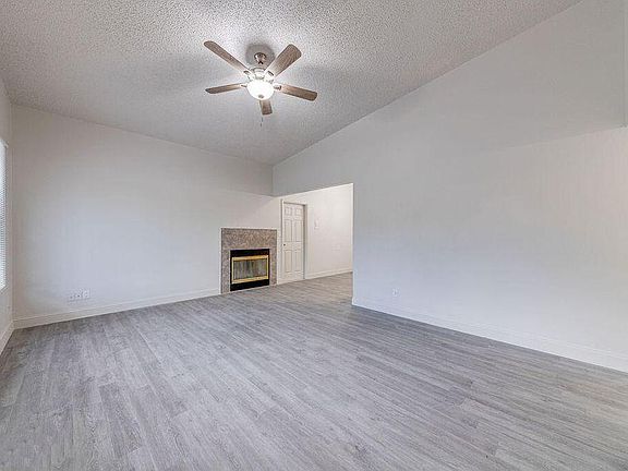 5th image of 109 Oakwood Dr