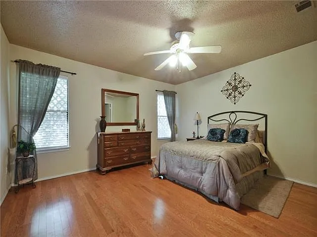 Master Bedrom - Old photo (furniture not included)