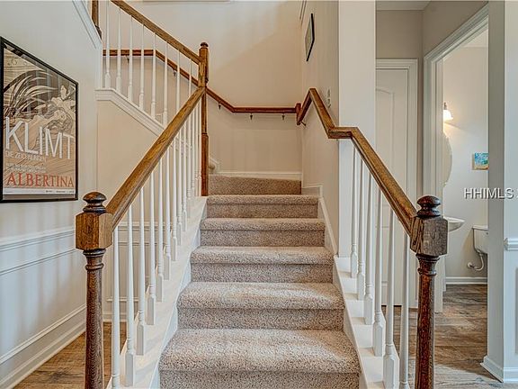 4th image of 20 Creekstone Dr