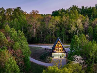 825 Hunters Landing Ln, Smithville, TN, 37166