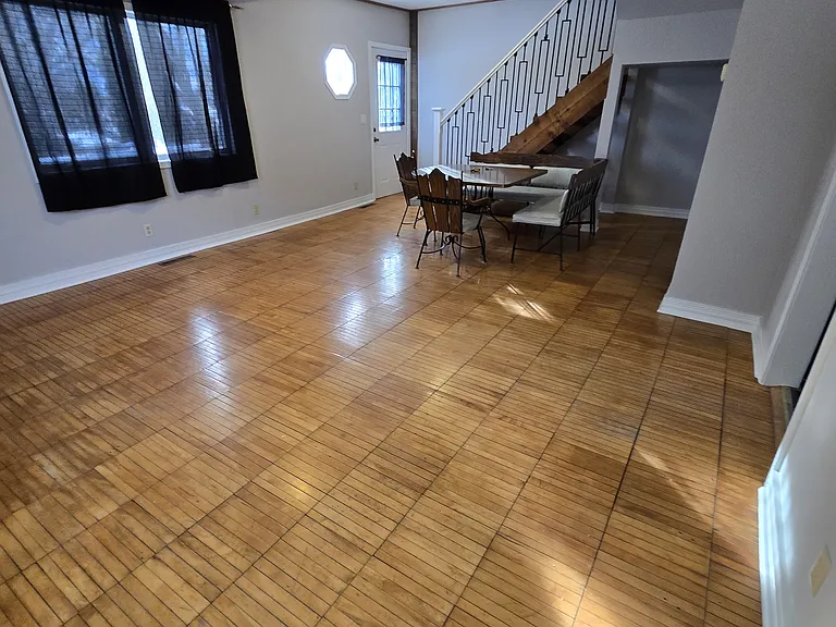 Living room/ dinning room