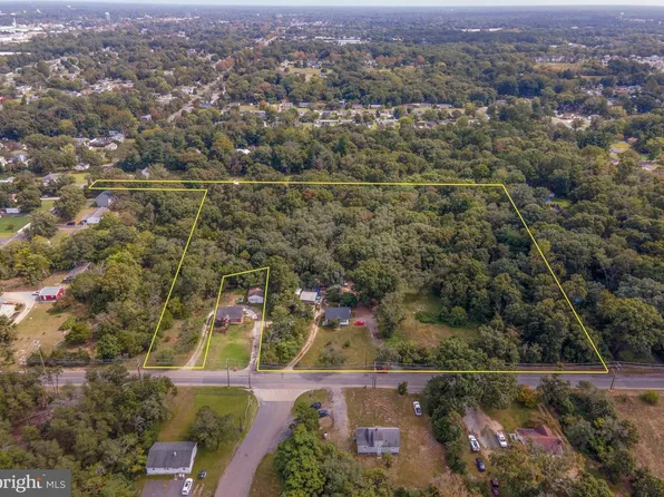 667 S Mill Rd, Vineland, NJ 08360