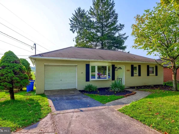 1020 Hanover Rd, York, PA 17408