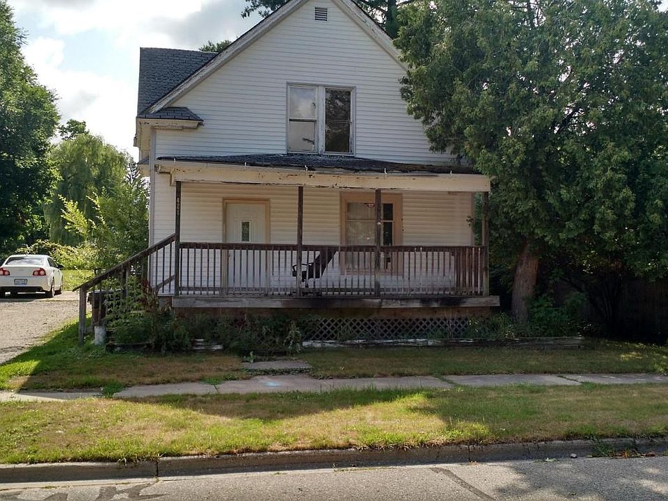 1st image of 421 Hutchinson St