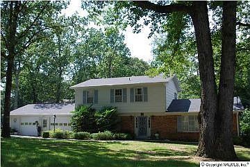 1st image of 1331 Kelly Dr NW