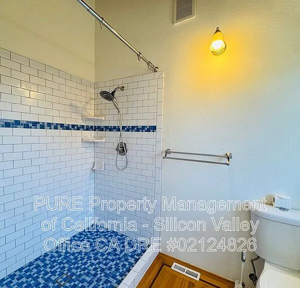 2325 7th Ave — Photo 7