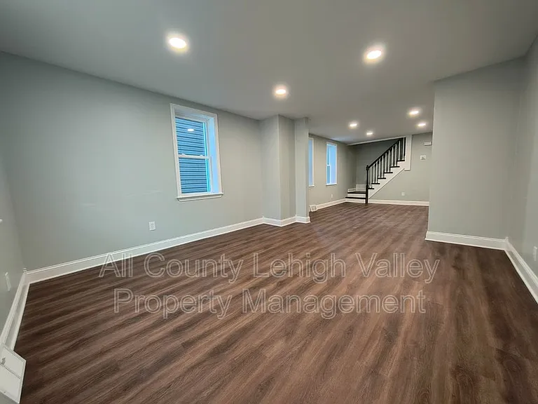 20 E Prospect St — Photo 4