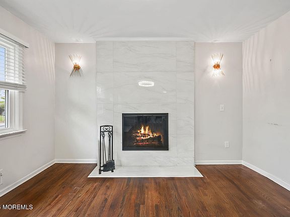 4th image of 432 18th Avenue