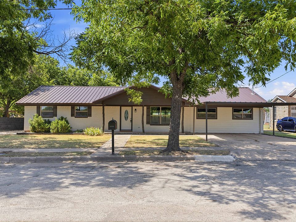 1st image of 809 W Liveoak St
