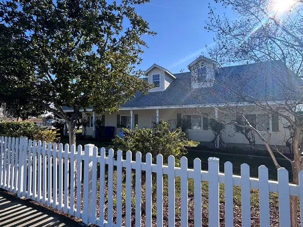 224 E Stanislaus St, Avenal, CA 93204