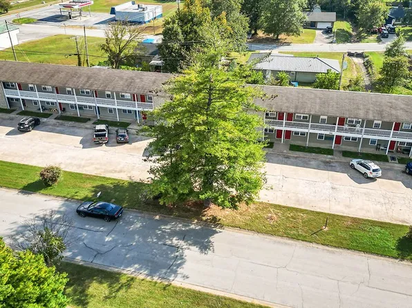 1810 & 1820 W Twin Springs St, Siloam Springs, AR 72761