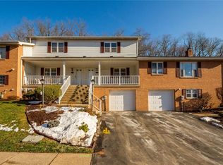 402 Forest Ridge Dr, Pittsburgh, PA 15221