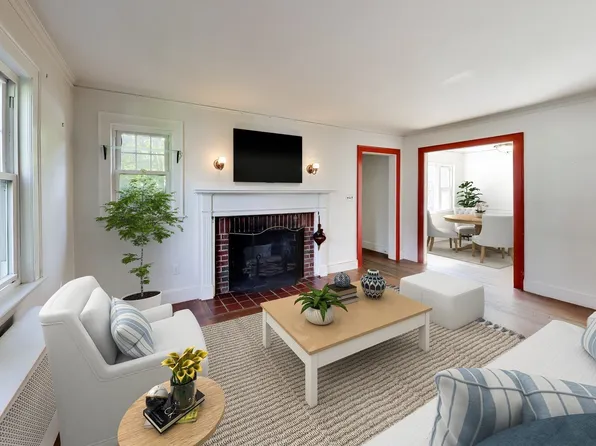 72 Sexton Ave, Westwood, MA 02090