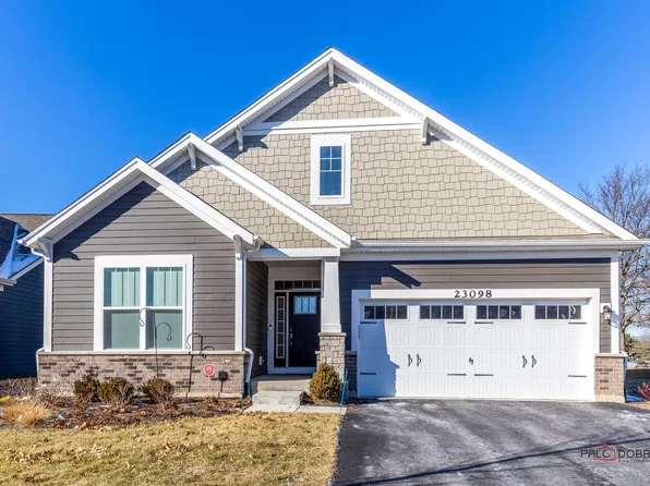 23098 N Pinehurst Dr, Lake Zurich, IL 60047