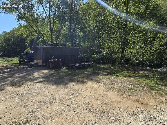 3rd image of 321 Mill Creek Rd