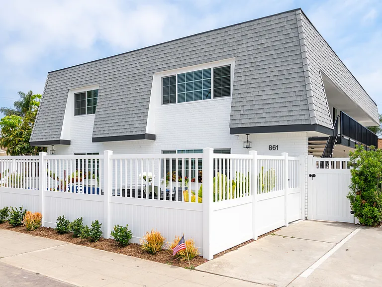 861 Emerald St — Photo 27