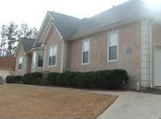 350 O Tara Woods Dr, Newnan, GA 30263