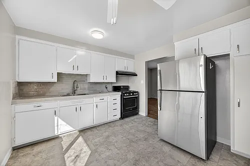 1624 T St Photo 1