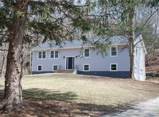 19 Whitlaw Close, Chappaqua, NY 10514