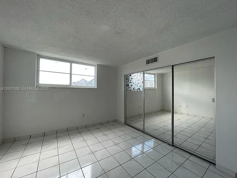1750 James Ave #7A — Photo 6