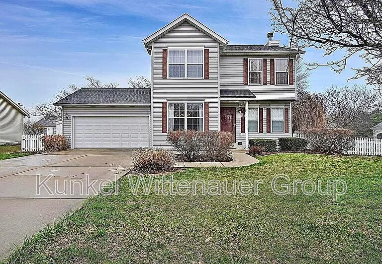 320 Ring Of Kerry Dr — Photo 1