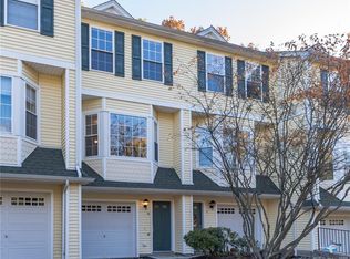 10 Great Oak Ridge Way UNIT 10, Seymour, CT 06483