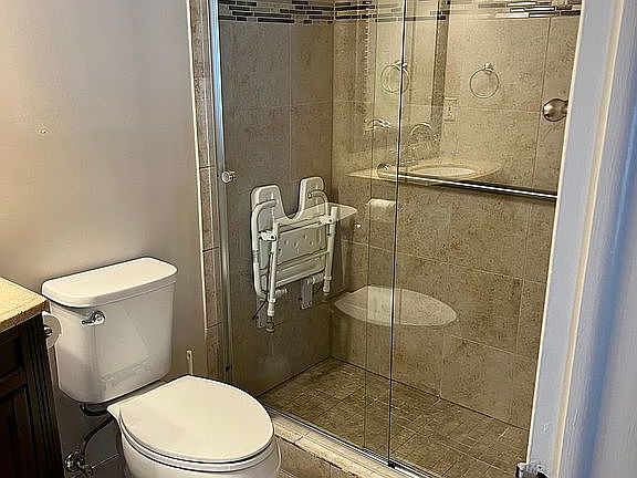 5th image of 15044 Fairfield St #22