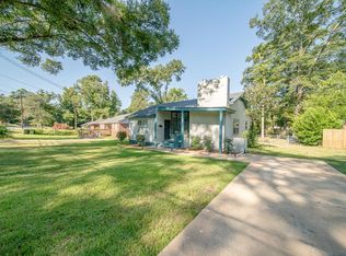 1301 S Dixon Dr, Columbus, GA 31906