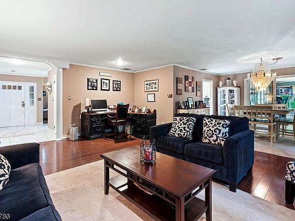 4th image of 414 Ridge Rd