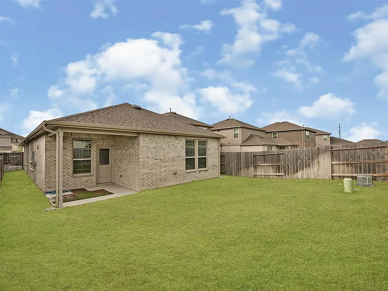21127 Dolphin Bay Ln — Photo 24